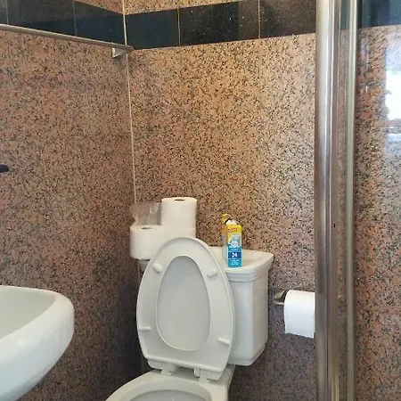 Apartment 1118-quality Cribs Duplex *