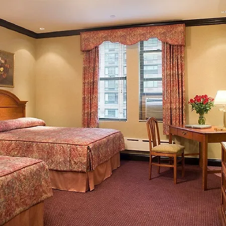 Newton Hotel 3*