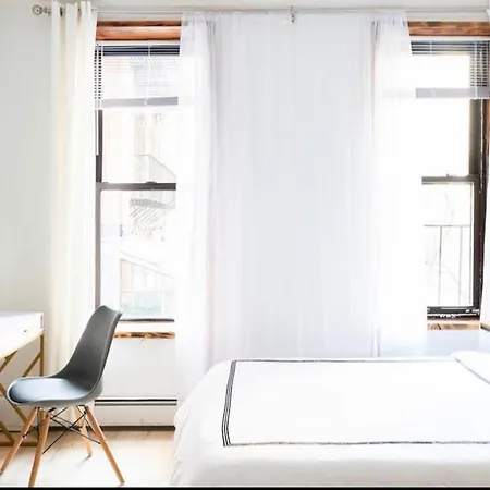 Luxury Jr Ues * New York