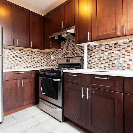 Private Bedroom In City * New York