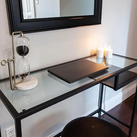 Private Bedroom In City New York