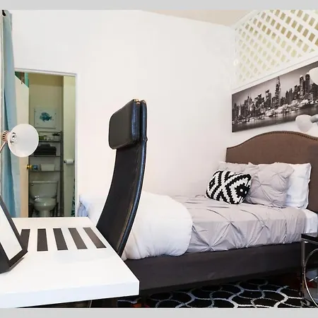Apartment Elevate In Times Square - 2br Within Walking Distance To Times Square
