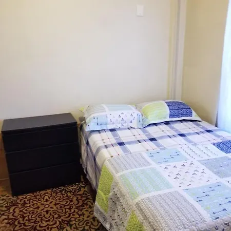 Eastern Parkway Guest house