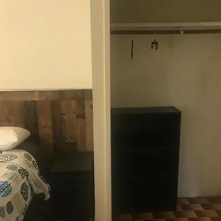 Hudson Yard Hostel *