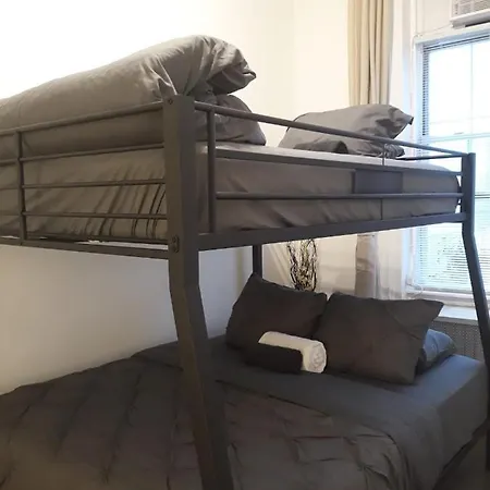 Apartment New! Modern Midtown Sanctury New York