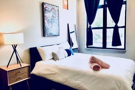 In A Stylish Apt In Brooklyn Apartment