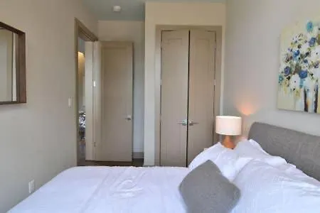 In A Stylish Apt In Brooklyn * New York