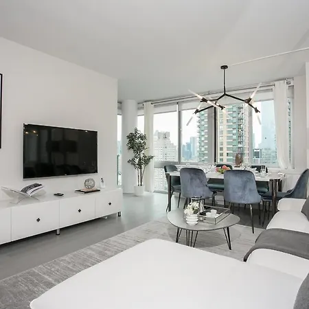 Spectacular - Amazing Views - 3 Bed 2 Bath Apartment New York