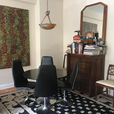 Upscale, Large, High-ceilings, Mid-town Doorman Nyc Centrally Located