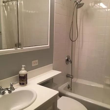 Upscale, Large, High-ceilings, Mid-town Doorman Nyc Centrally Located