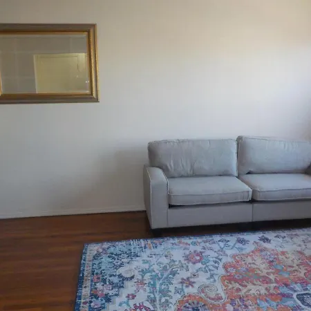 Guest house At The Water's Edge In Canarsie! New York