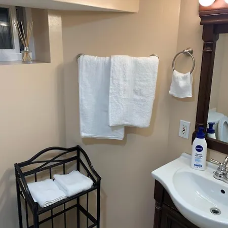 Cute Studio With Private Entrance. No Sharing. * New York