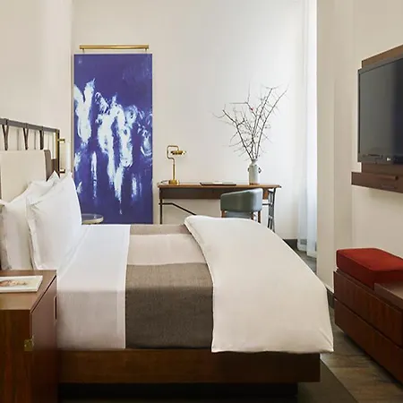 Refinery - Hotel