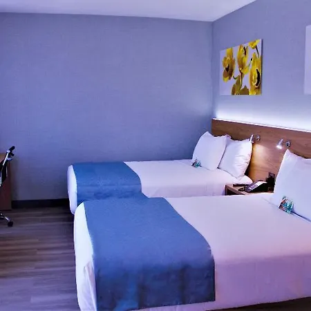 Wingate By Wyndham Long Island 3*
