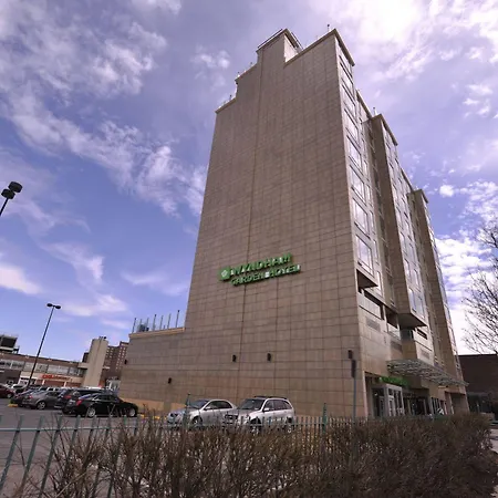 Wyndham Garden Fresh Meadows Flushing Hotel 3*