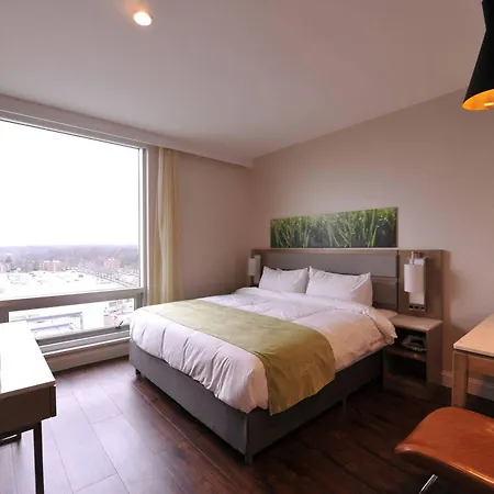 Wyndham Garden Fresh Meadows Flushing Hotel