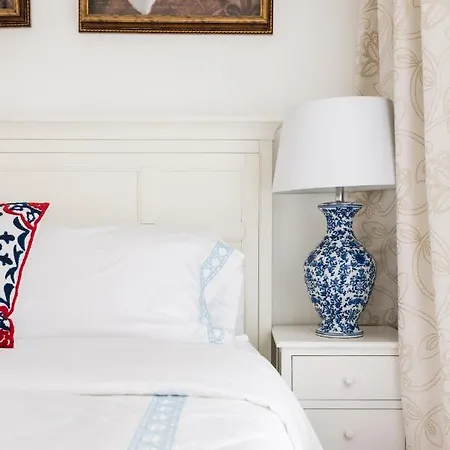 Nyc Long Term Bed & Breakfast New York