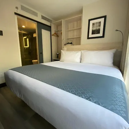 Wingate By Wyndham Midtown South/5th Ave Hotel