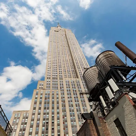The At Fifth Avenue New York