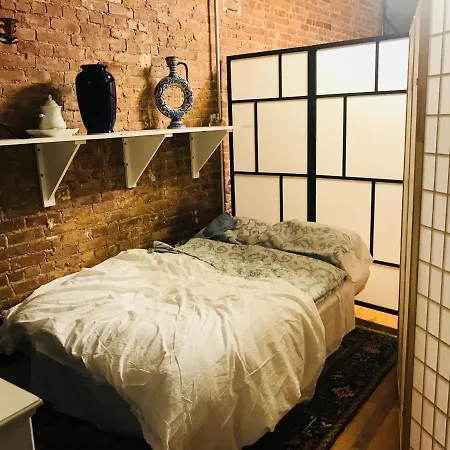 Auntyhouseinmanhattan Apartment *