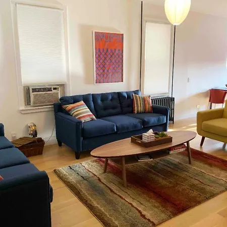New Modern 3 Bedroom *