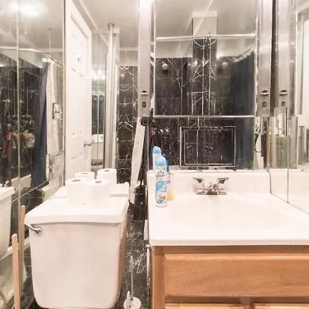 Apartment Auntyhouseinmanhattan New York