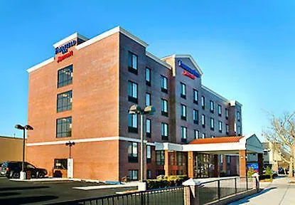 Hotel Fairfield By Marriott Laguardia Airport/astoria New York