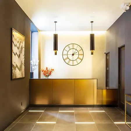 Hotel The At Fifth Avenue 3*
