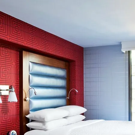 The Chelsean Hotel 3*