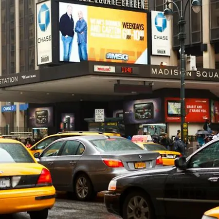 Hilton Garden Times Square South Hotel