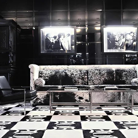 Night By Sb At Times Square 4*
