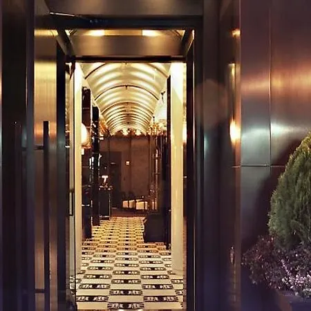 Night By Sb At Times Square Hotel New York