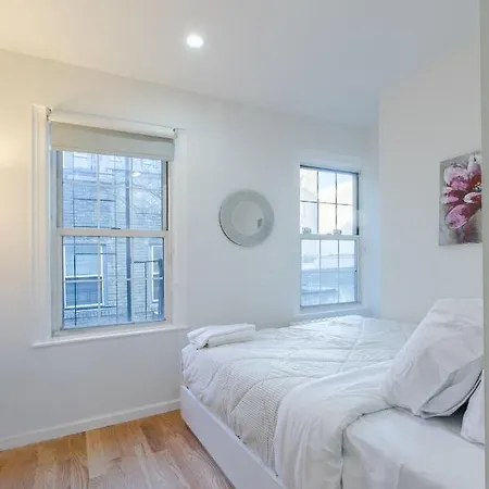 Prime West Village Vacation * New York