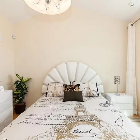 Oceanfront Studio Near Jfk Airport, Subway And Ferry To City