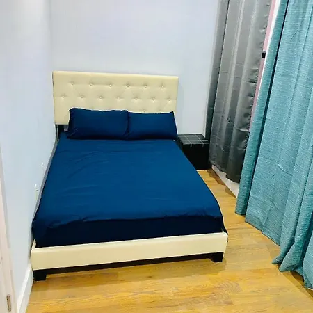 Starlux Apartment