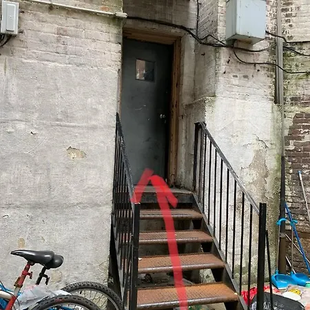 Private In Sunnyside ,21 Minutes To Times Square New York