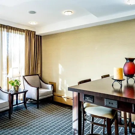 Anchor Hotel 3*