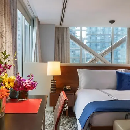 6 Columbus Park Hotel 4*