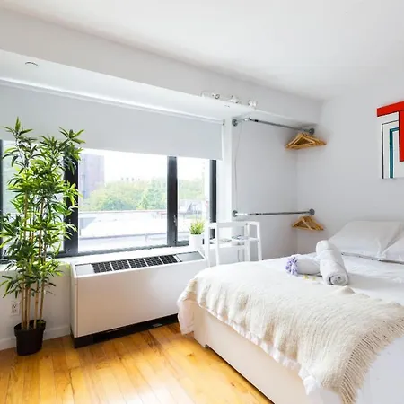 Beautiful, Modern And Bright In The East Village New York