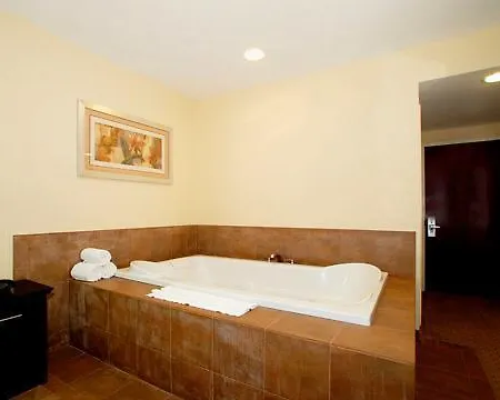 Hotel Comfort & Laguardia Airport