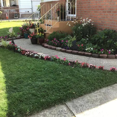Beautiful Near Jfk And Close To Laguardia Airports *