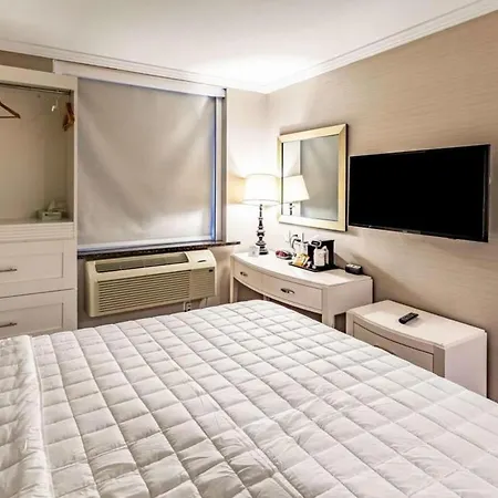 Hotel Umbrella Brooklyn - Newly Renovated 3*