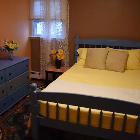 Beautiful Near Jfk And Close To Laguardia Airports Homestay *