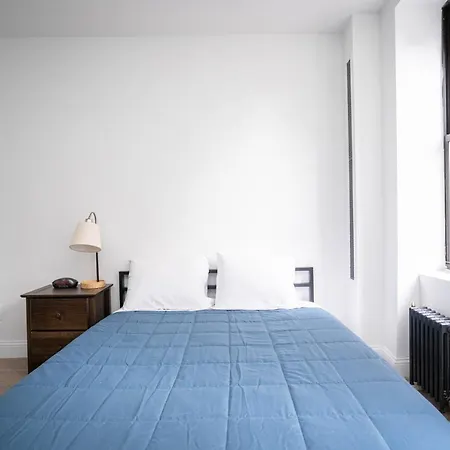 Chelsea South 30 Day Stays Apartment *