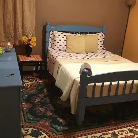 Beautiful Near Jfk And Close To Laguardia Airports Homestay *