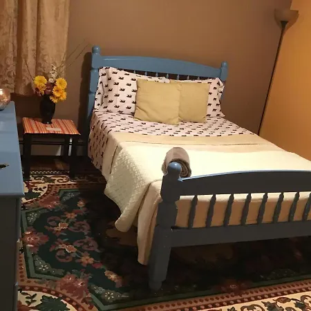 Homestay Beautiful Near Jfk And Close To Laguardia Airports *
