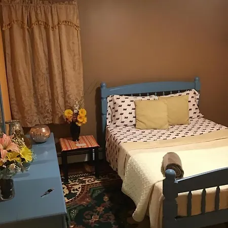 Homestay Beautiful Near Jfk And Close To Laguardia Airports New York
