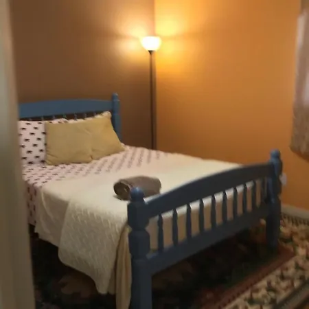 Beautiful Near Jfk And Close To Laguardia Airports Homestay New York