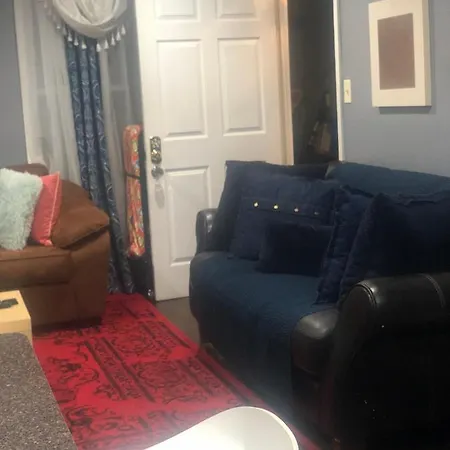 Apartment Smart Two Bedroom, Ground Floor Walk- In *