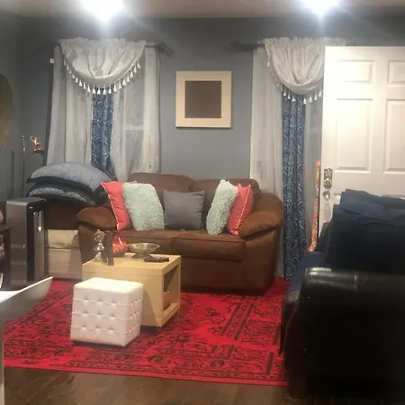 Apartment Smart Two Bedroom, Ground Floor Walk- In